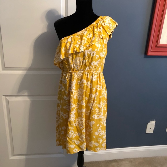 Old Navy Dresses & Skirts - NWT one shoulder fully lined dress